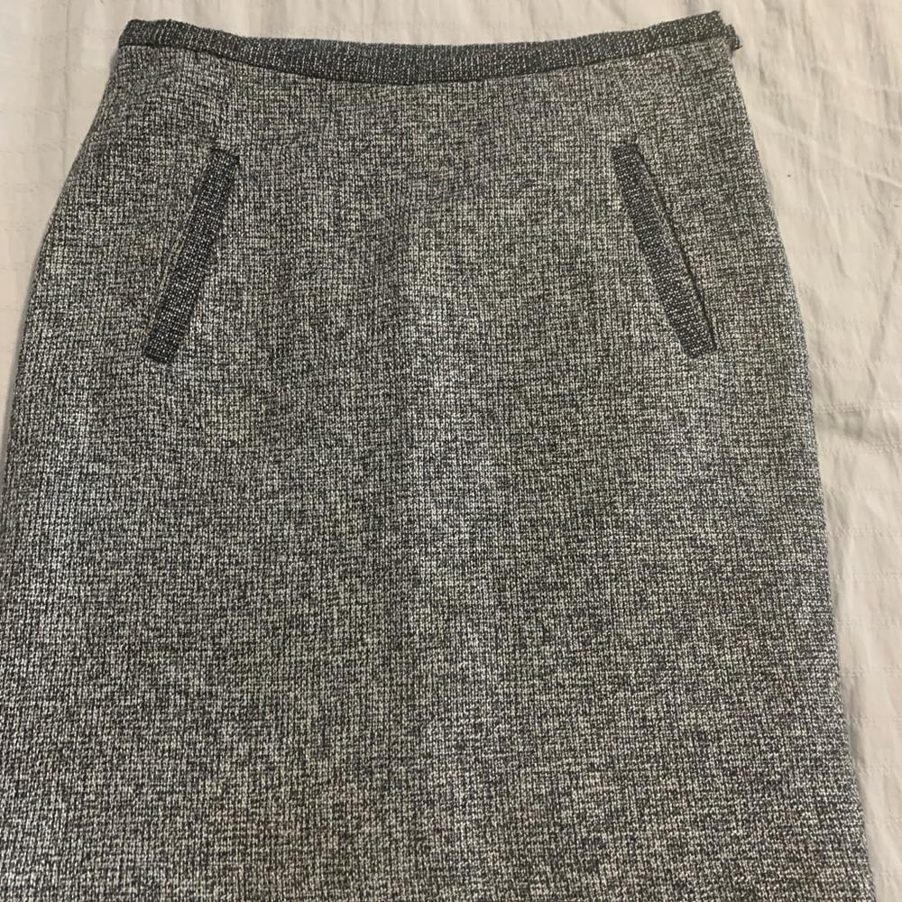Grey tweed skirt